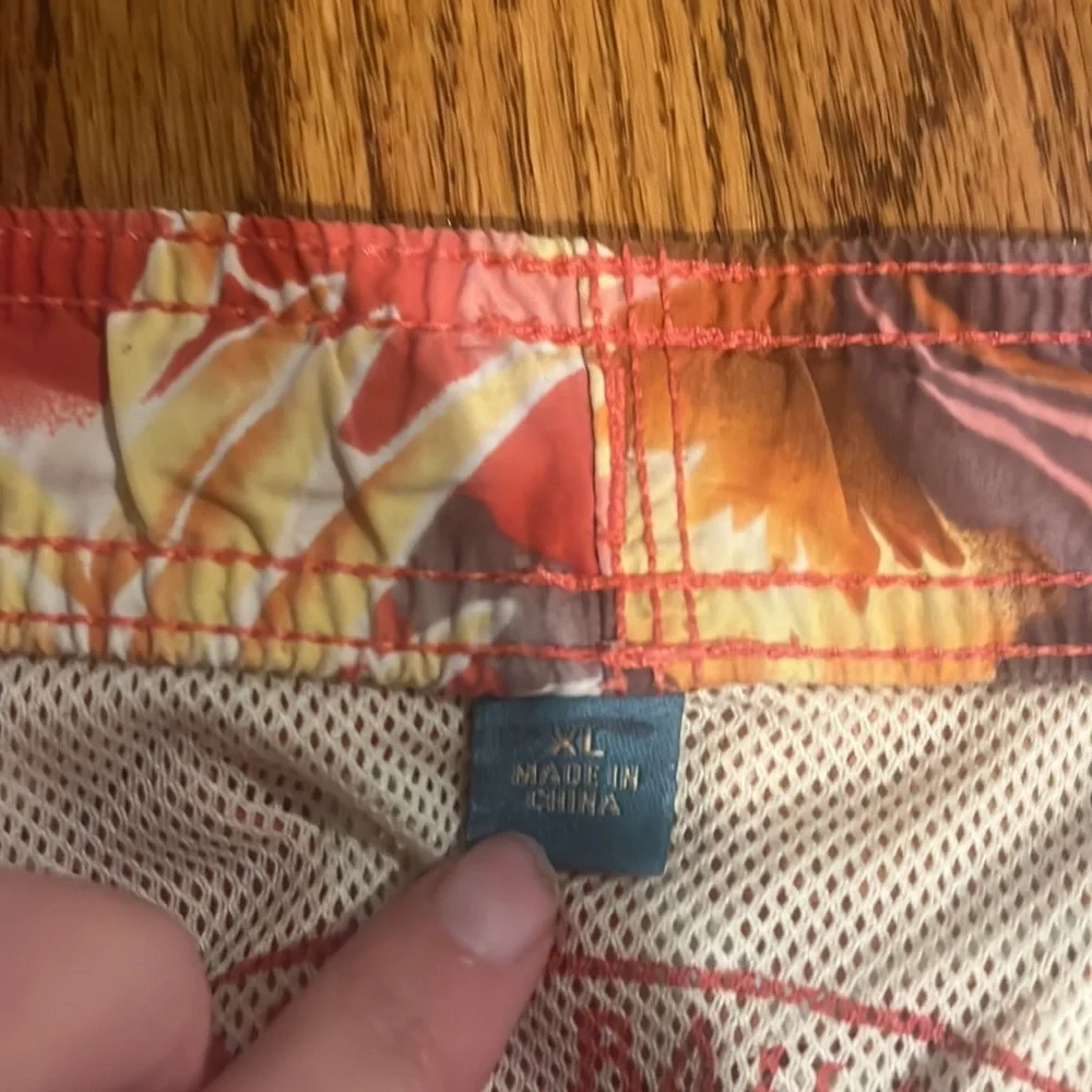 Tommy Bahama Men’s Orange and Red Swim Trunks Size XL